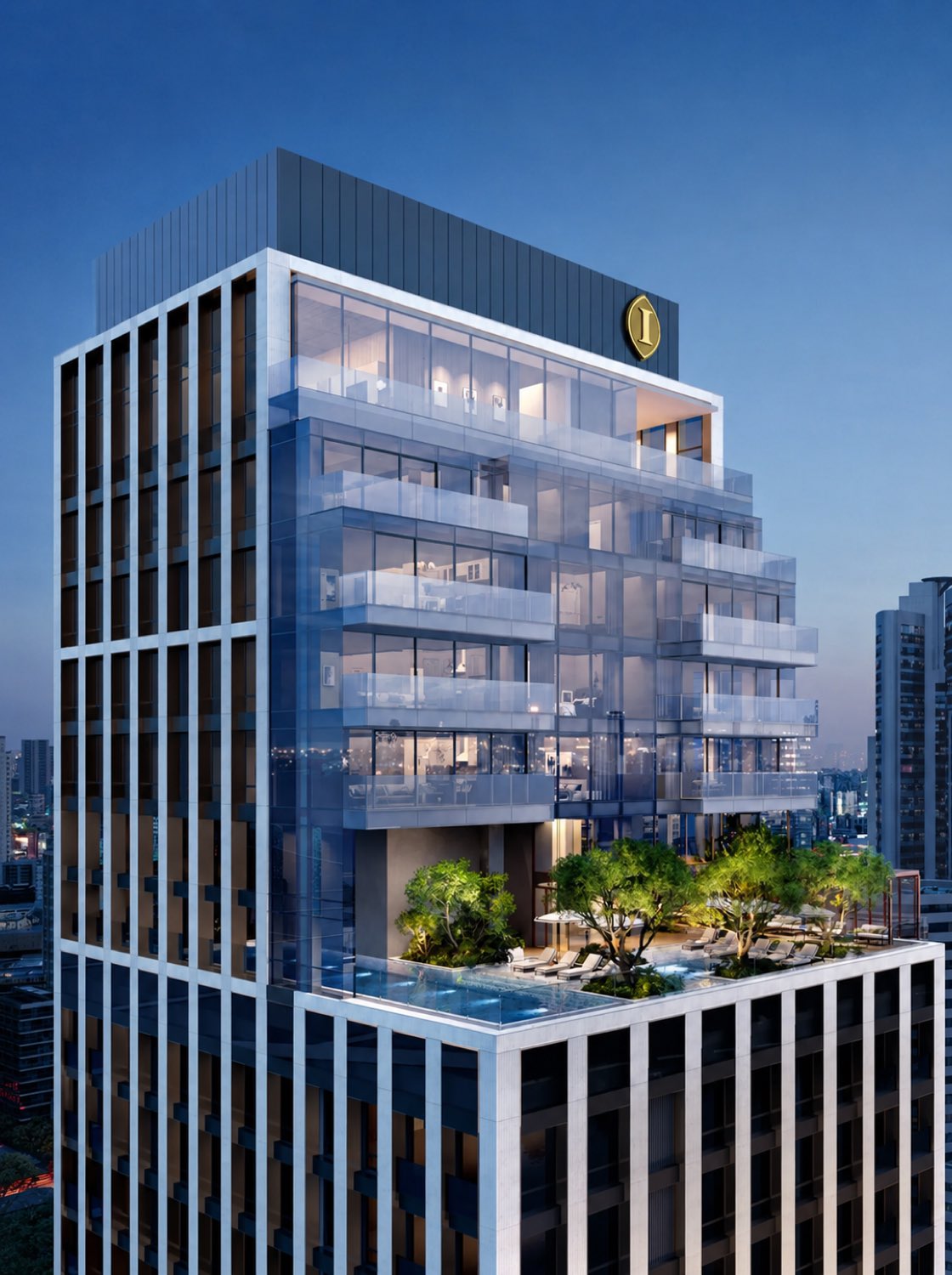InterContinental Residences Bangkok Asoke 大楼的黄昏效果图,可见玻璃转角住宅、屋顶泳池,以及冠于楼顶的 InterContinental 徽记