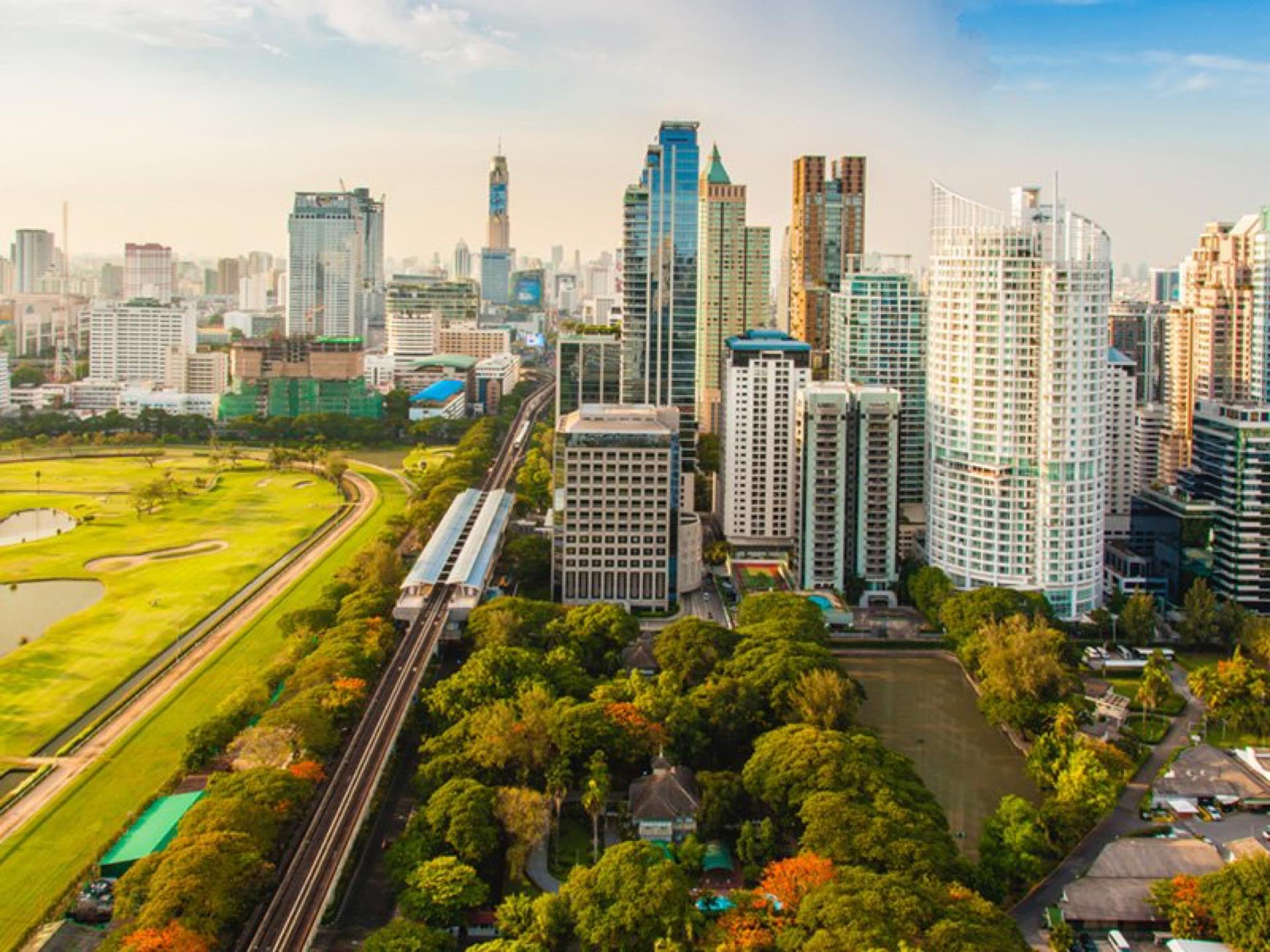 185 Rajadamri: aerial view of the tower beside Lumphini Park and the Royal Bangkok Sports Club