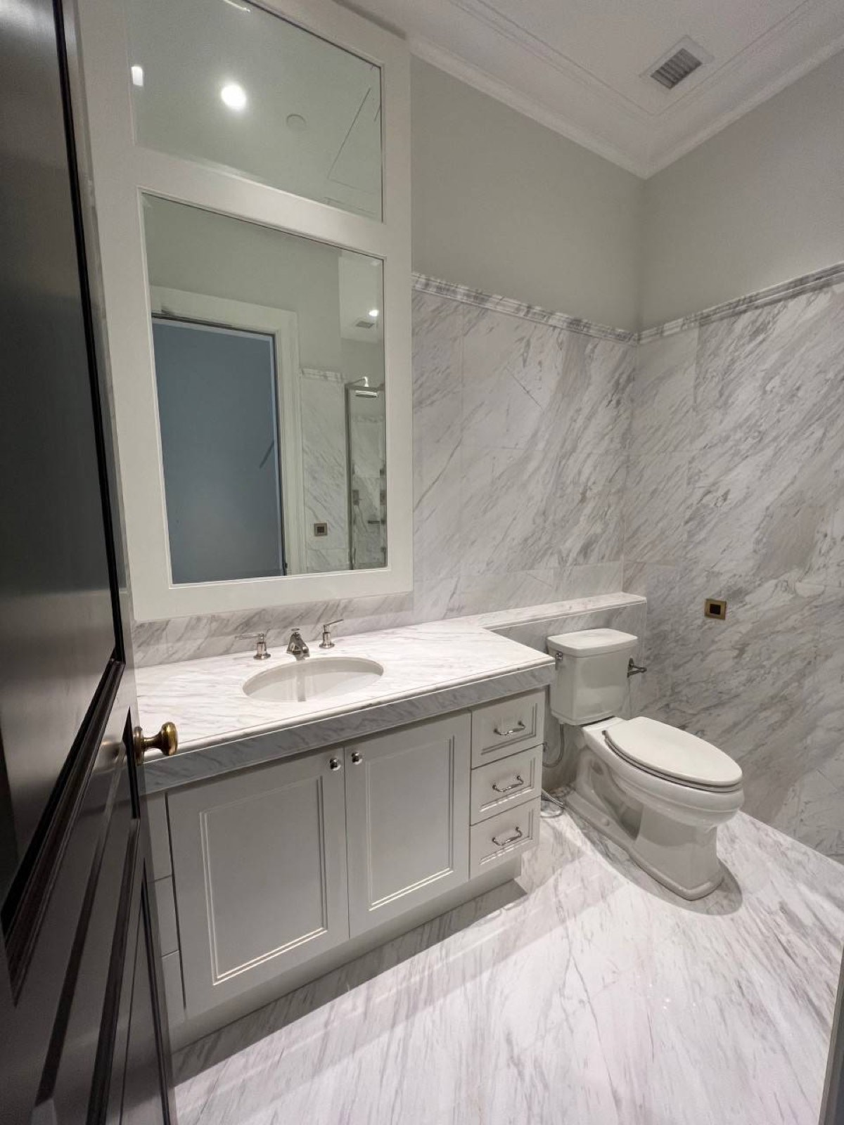 Bathroom vanity — a residence at 98 Wireless, Wireless Road, Bangkok