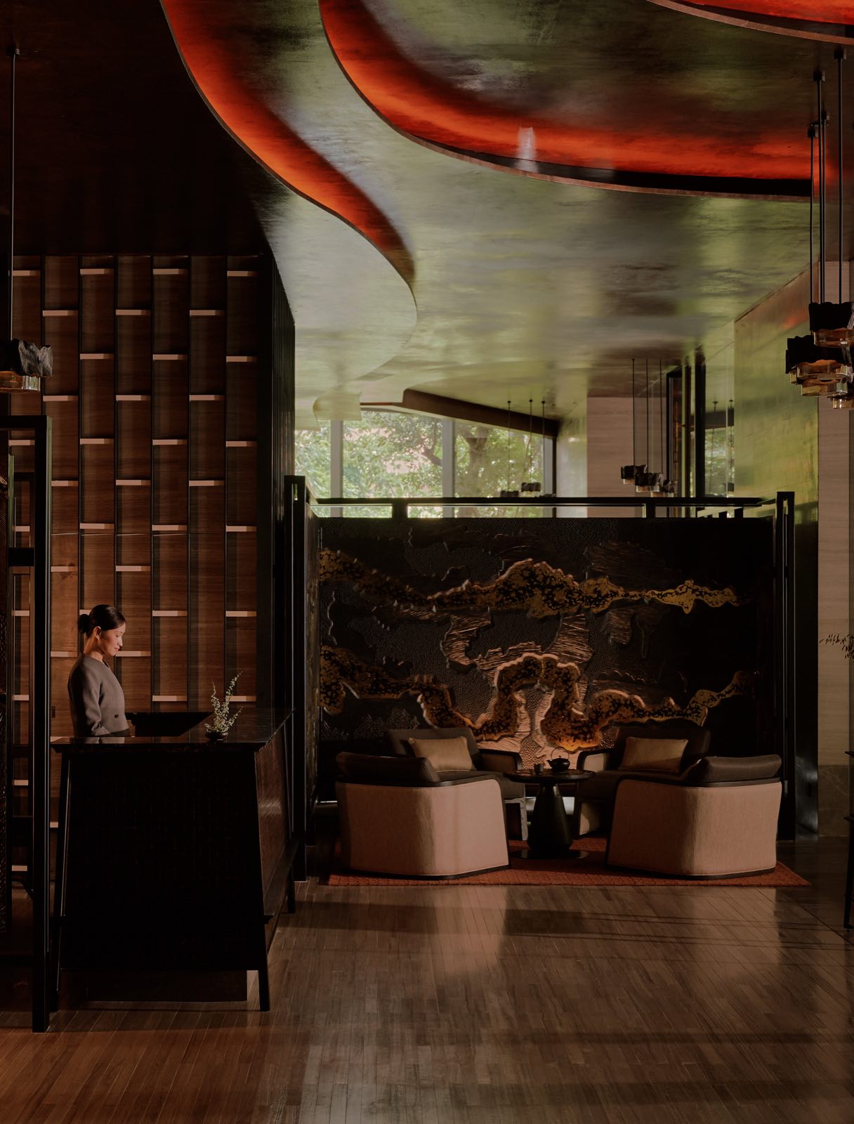 Aman Nai Lert Residences: Arrival lobby with reception desk, lounge seating and a sculptural ceiling at Aman Nai Lert Bangkok