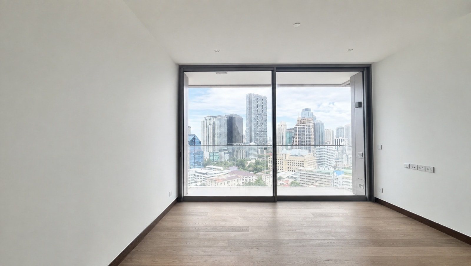 Interior of a resale residence at Dusit Central Park, 946 Rama IV Road, Bangkok, a one-bedroom home with a city view