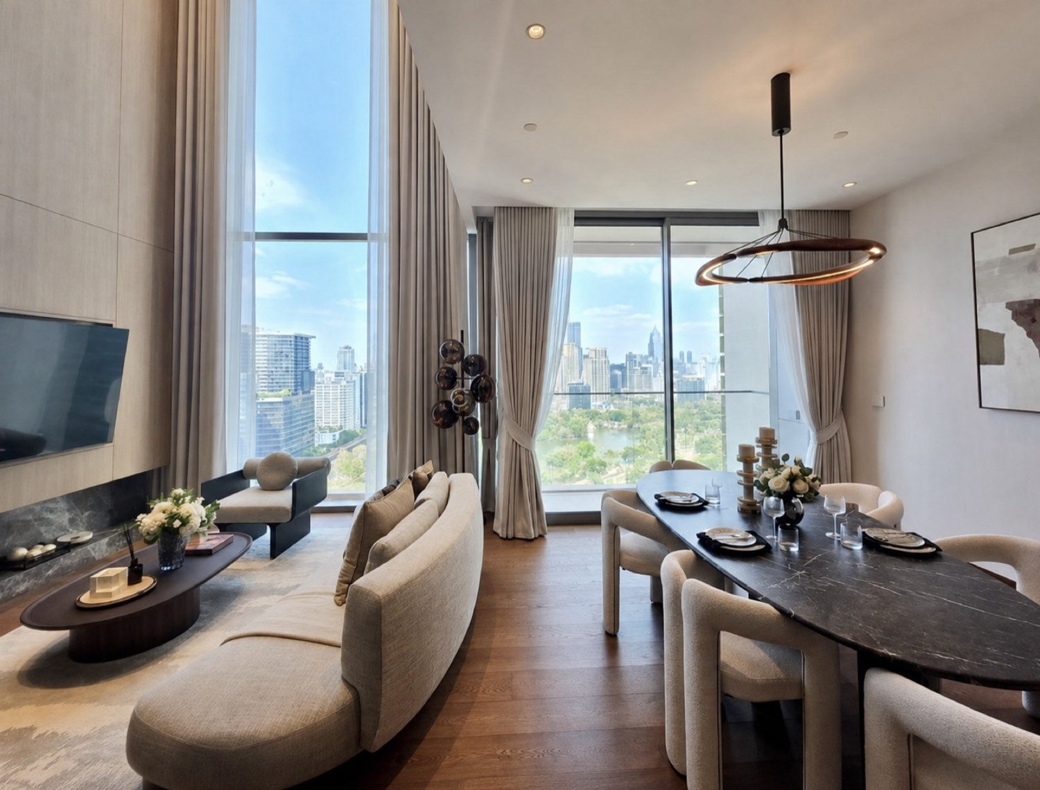 Dusit Central Park 一个转售住宅单位的室内,地址曼谷 946 Rama IV Road,一个两居室复式单位