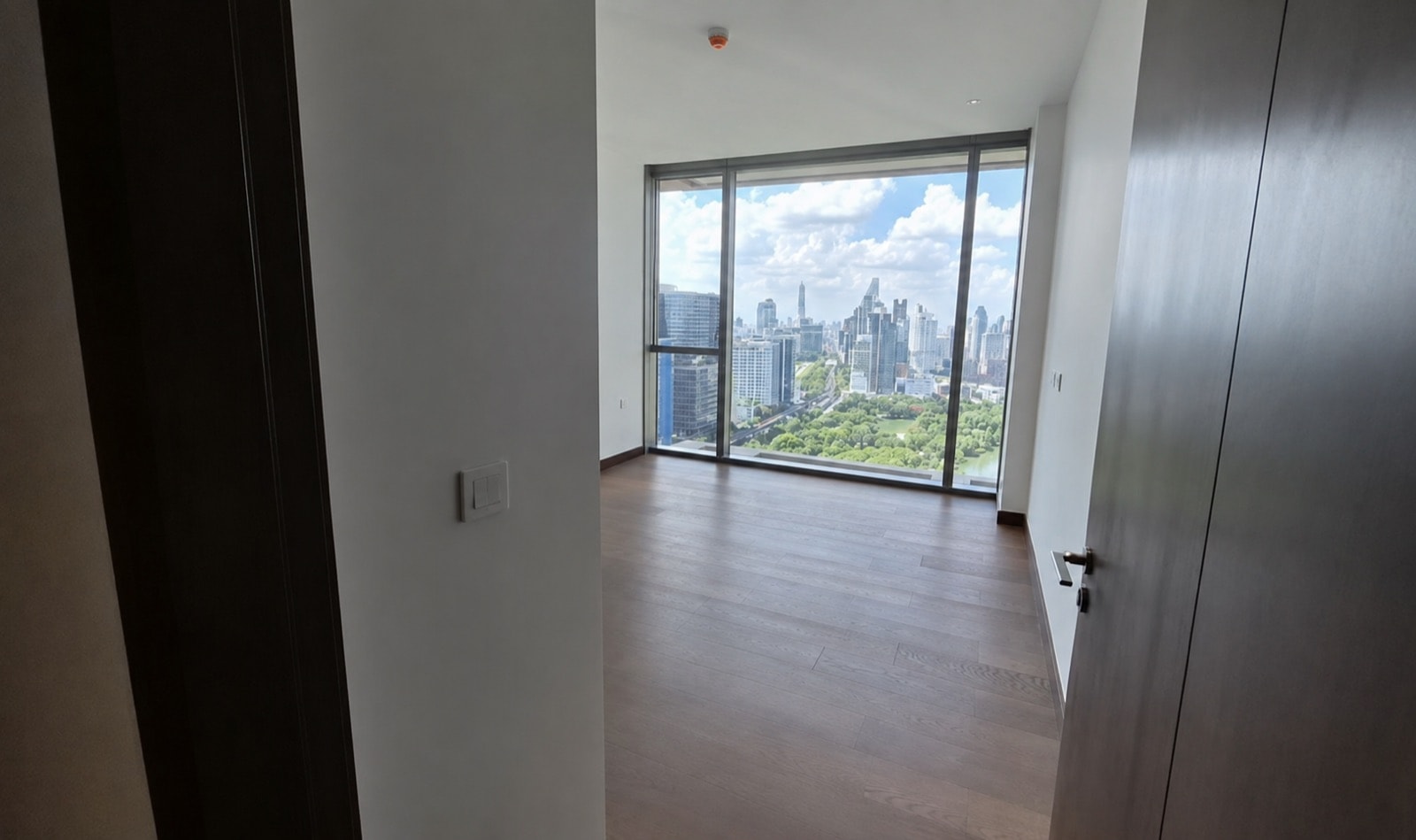 Interior of a resale residence at Dusit Central Park, 946 Rama IV Road, Bangkok, a two-bedroom duplex residence, unfurnished