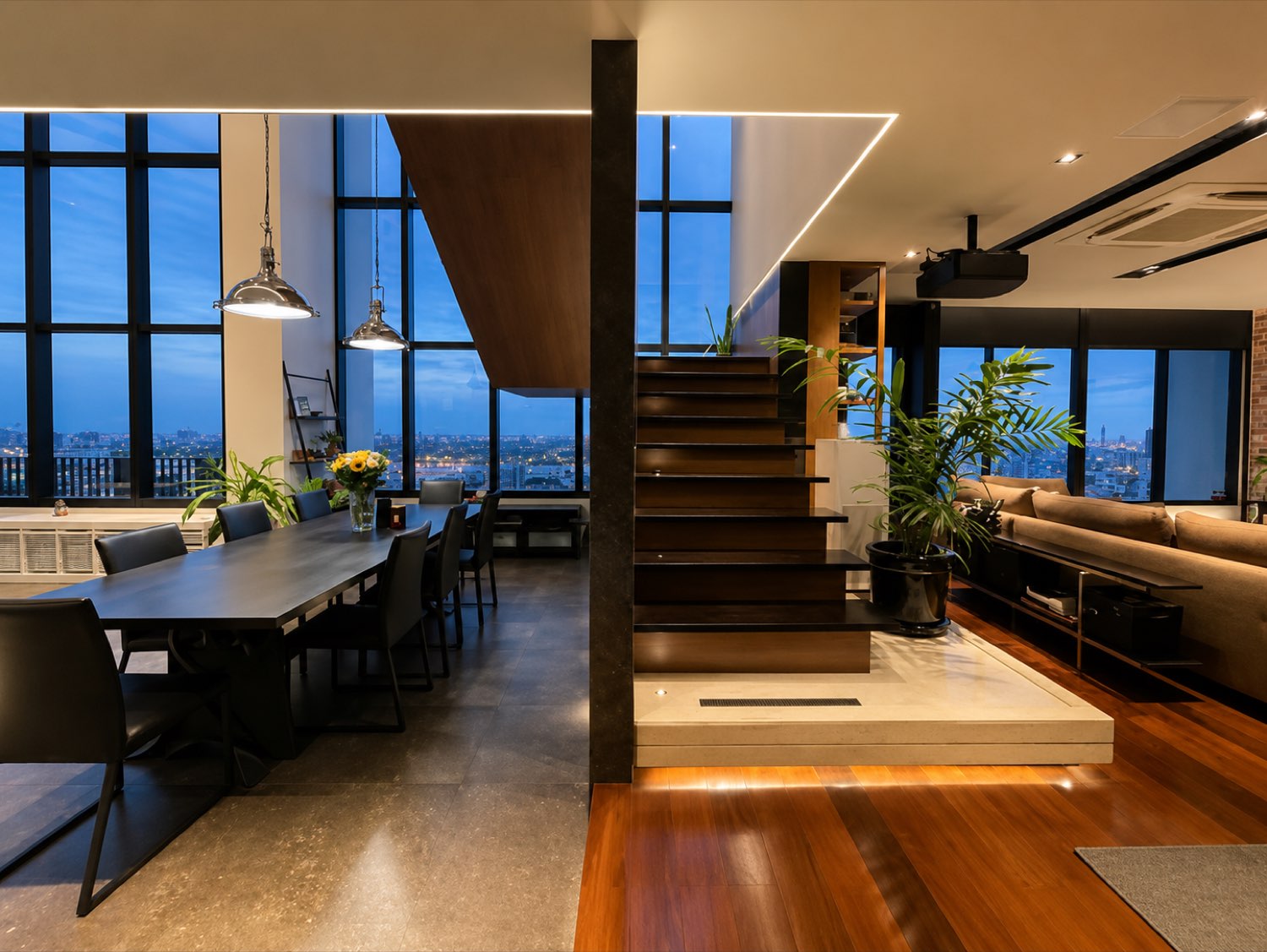 The Emporio Place 复式 Penthouse,设办公室(照片3)