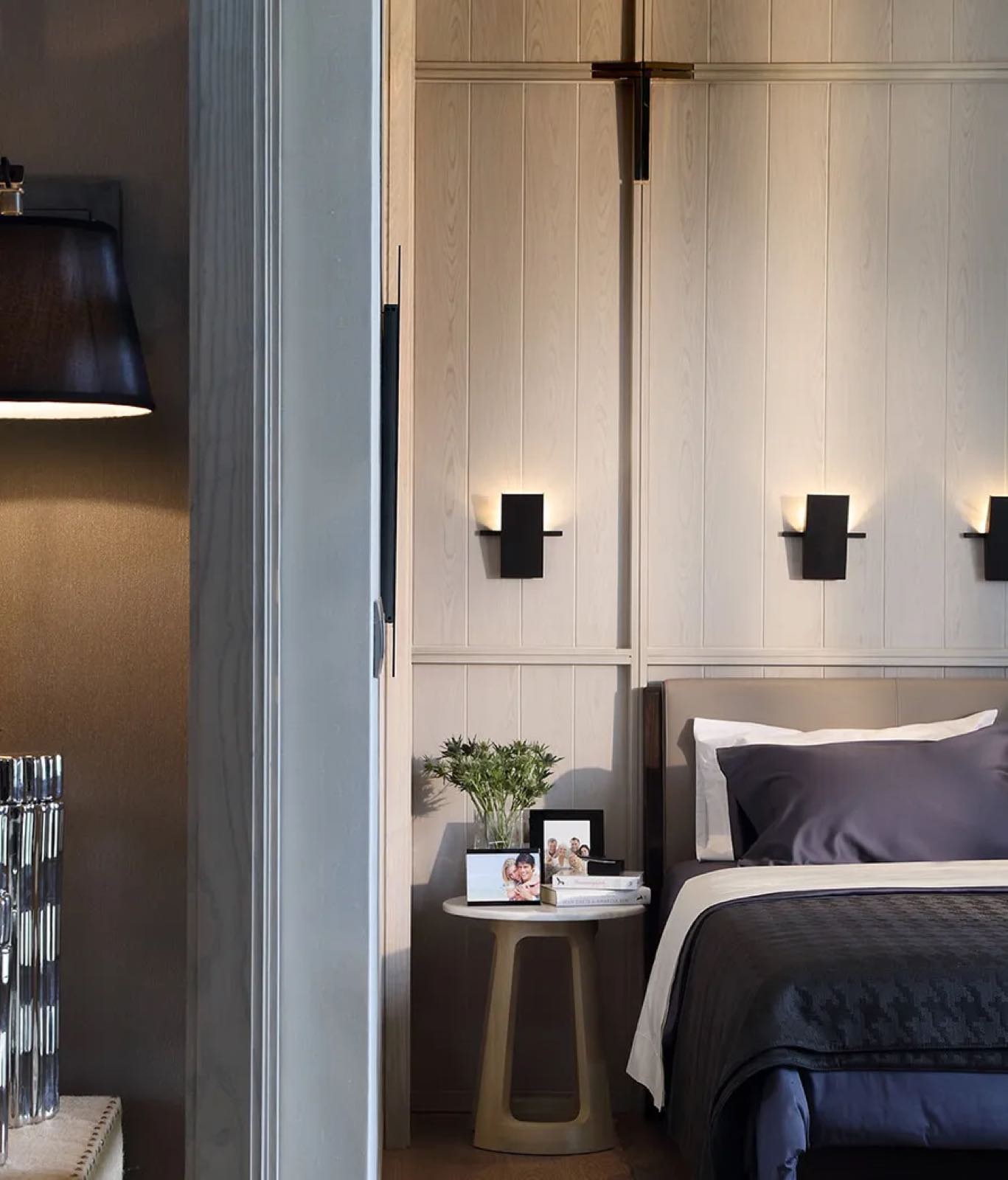 A residents’ lounge at Magnolias Waterfront Residences, ICONSIAM, Bangkok