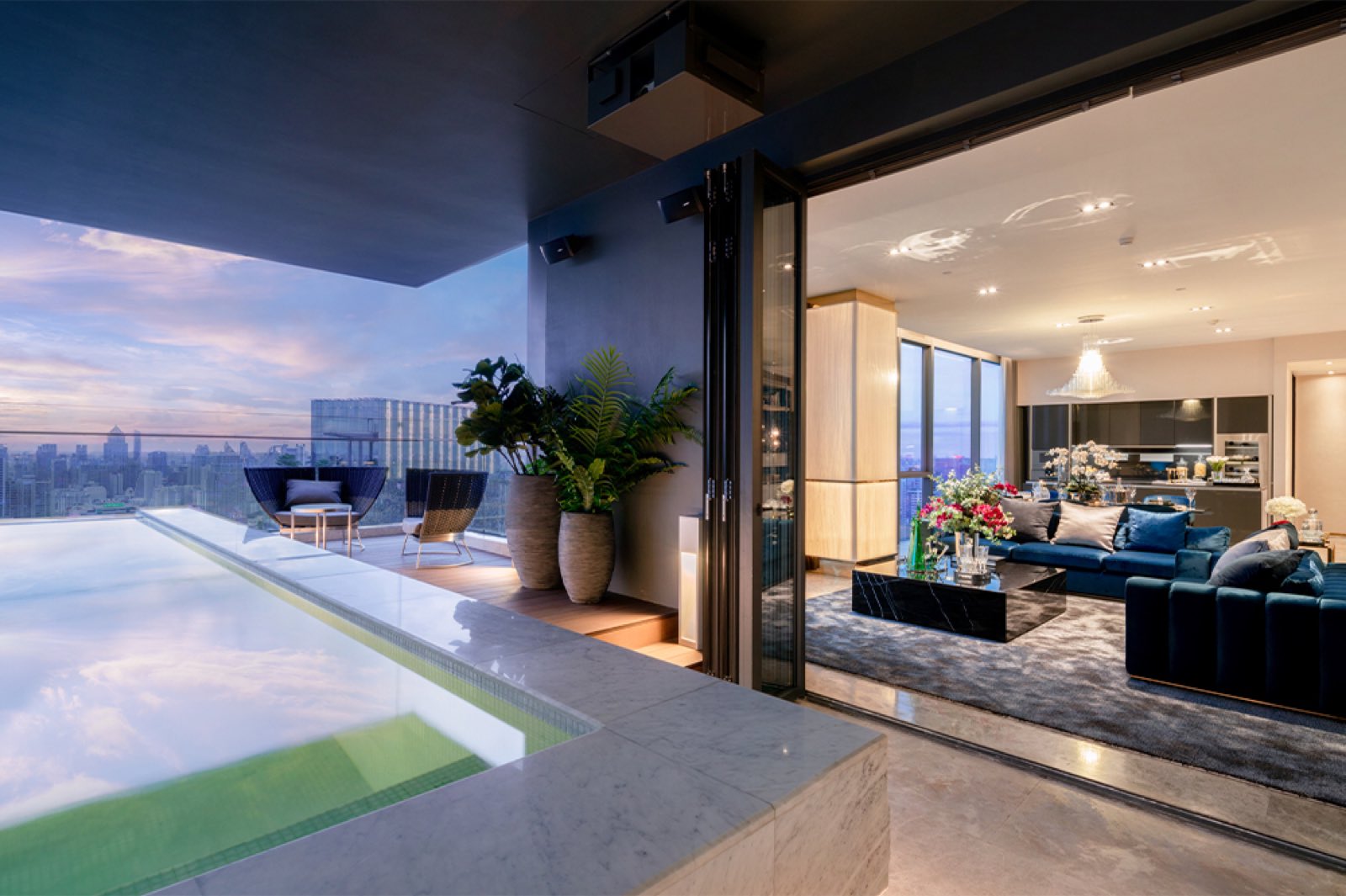 MARQUE Sukhumvit: penthouse living room with private pool and skyline