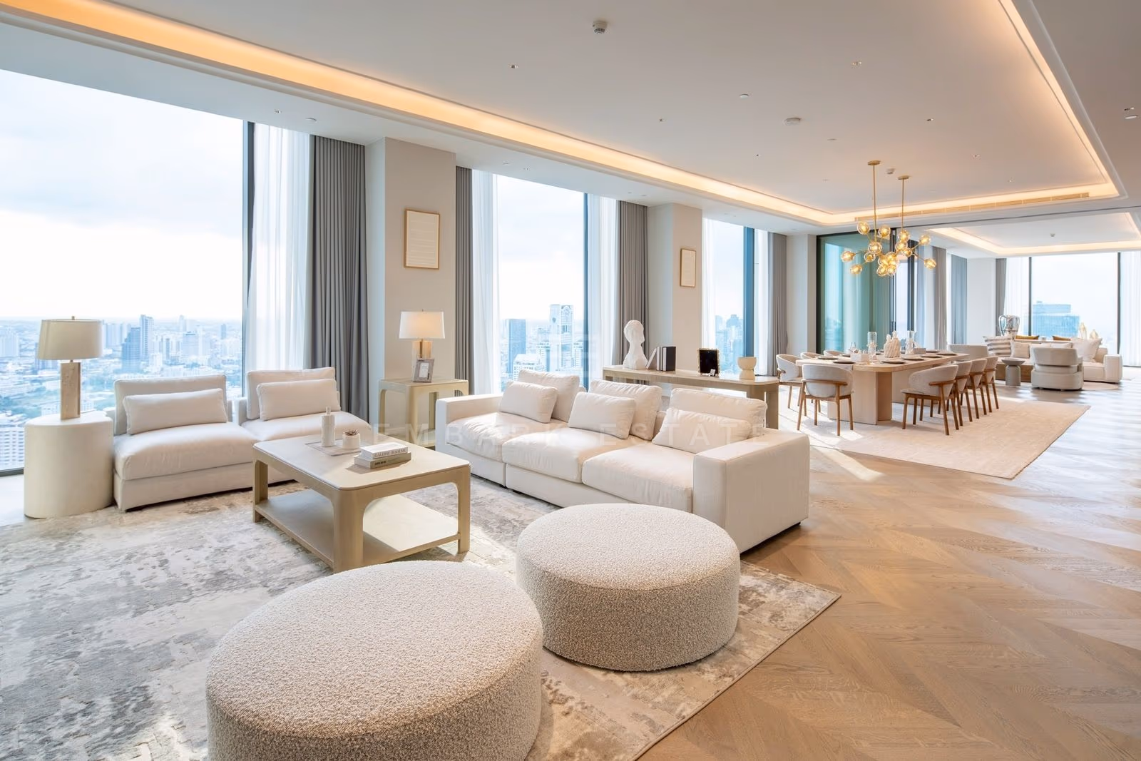 ONE89 Wireless 3居室 Penthouse(照片1)
